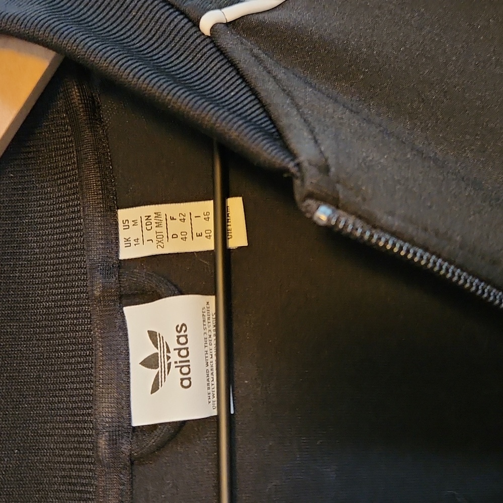 Adidas classic track Jacket - Picture 4 of 11